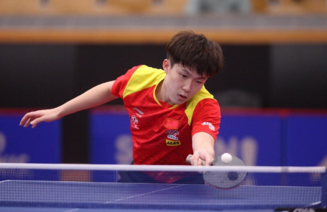 她也会和现 她也会和现